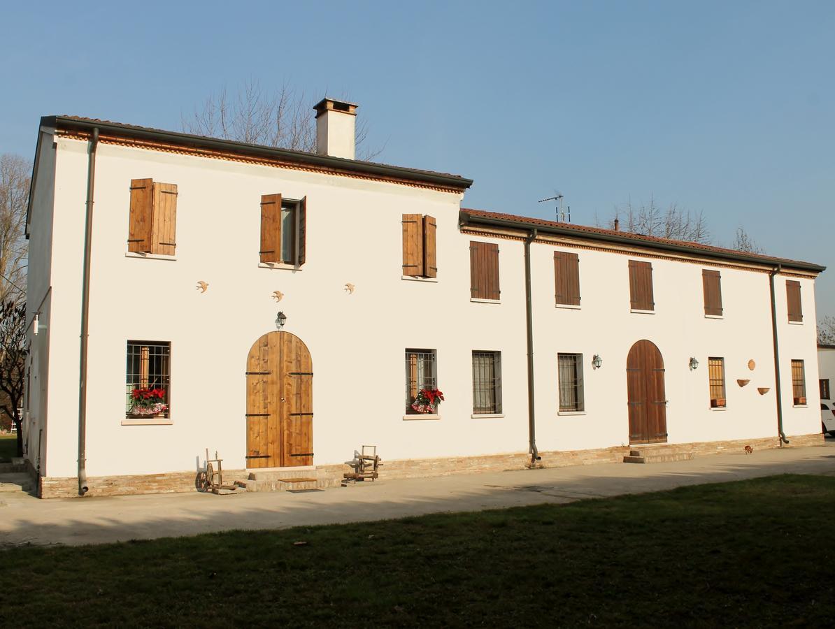 La Casa Delle Rondini Bed & Breakfast Roncoferraro Dış mekan fotoğraf