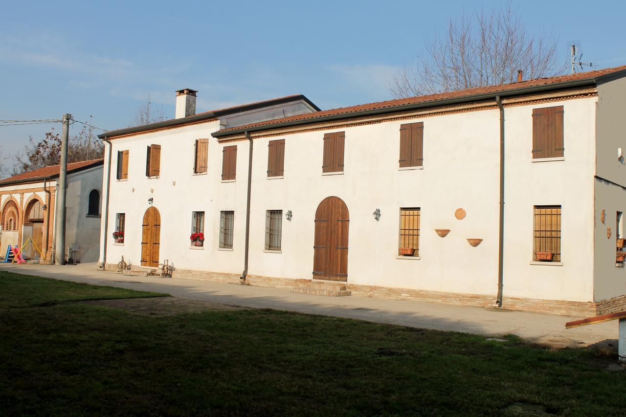 La Casa Delle Rondini Bed & Breakfast Roncoferraro Dış mekan fotoğraf