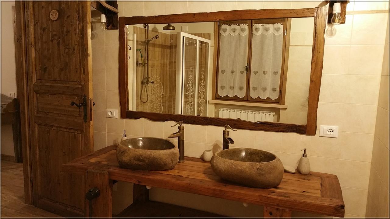 La Casa Delle Rondini Bed & Breakfast Roncoferraro Dış mekan fotoğraf