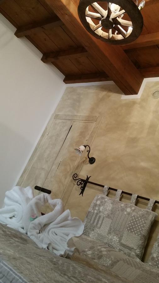 La Casa Delle Rondini Bed & Breakfast Roncoferraro Dış mekan fotoğraf