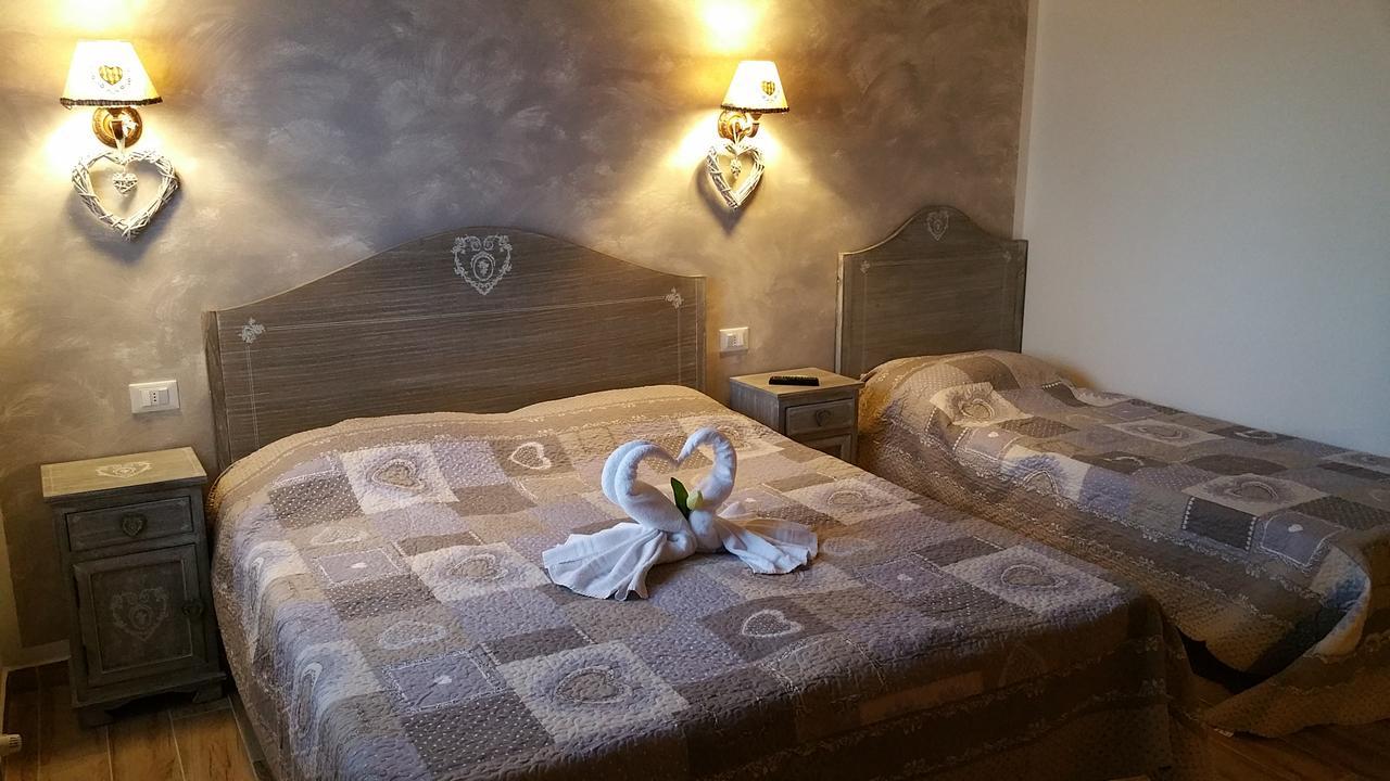 La Casa Delle Rondini Bed & Breakfast Roncoferraro Dış mekan fotoğraf