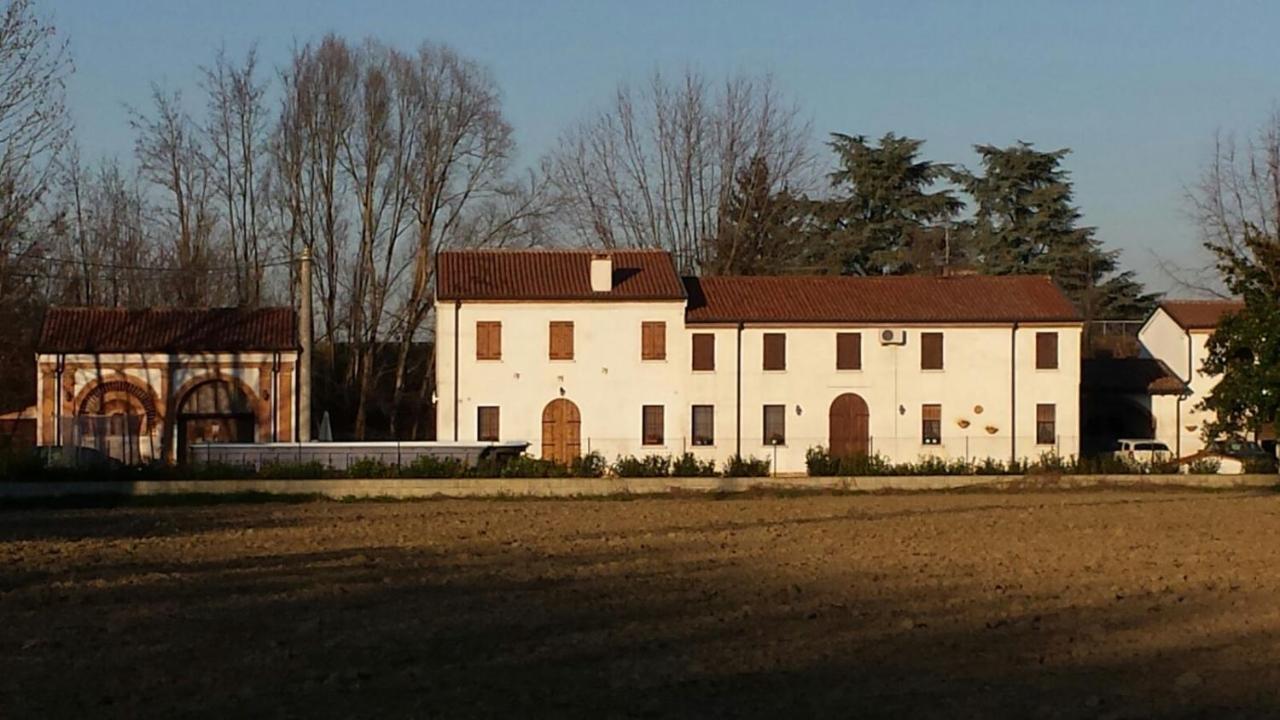 La Casa Delle Rondini Bed & Breakfast Roncoferraro Dış mekan fotoğraf