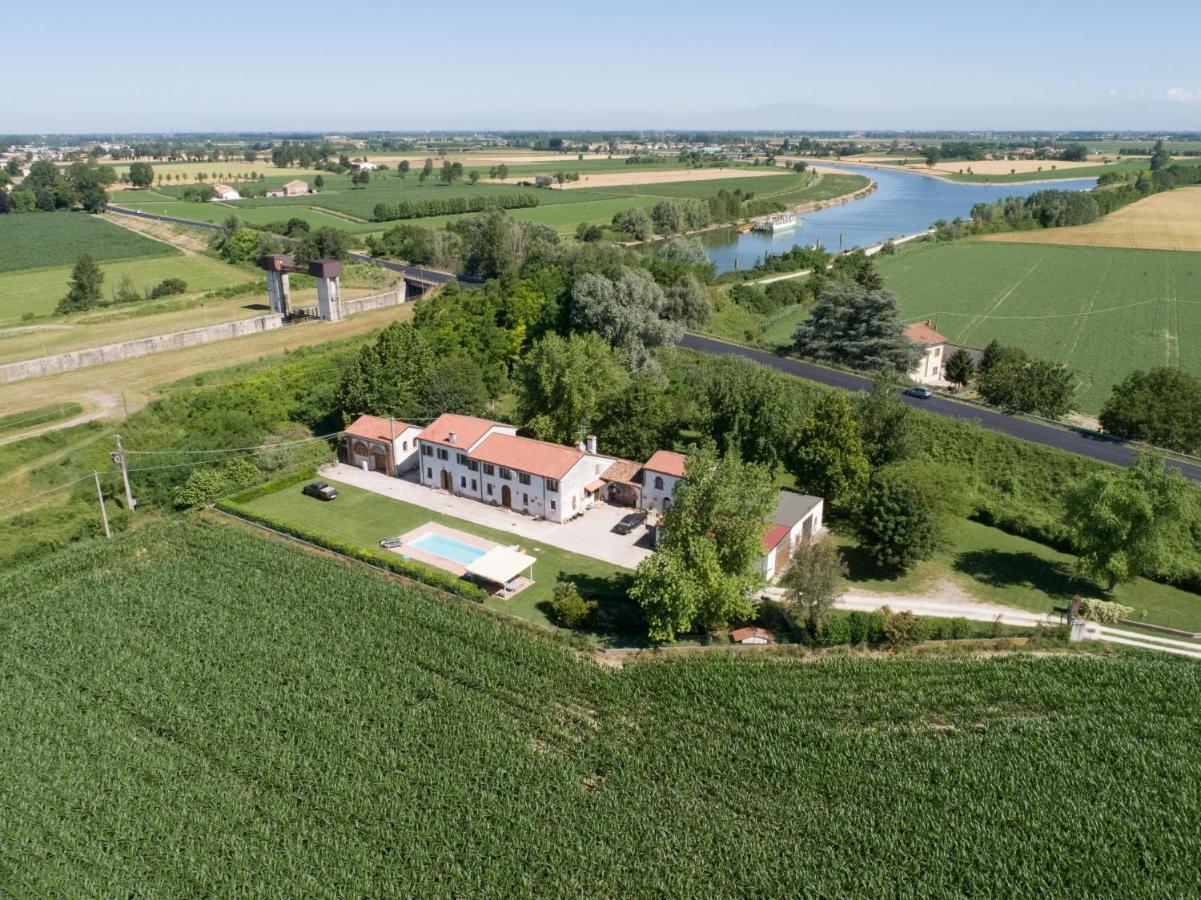 La Casa Delle Rondini Bed & Breakfast Roncoferraro Dış mekan fotoğraf
